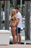 th_58159_celebrity_paradise.com_TheElder_JulianneHough2011_06_26_spendafunpackeddayinMiami49_122_1042lo.jpg
