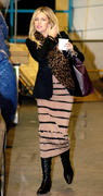 th_453948298_AbigailClancy_leavingITVstudiosinLondon_December1720103_122_1083lo.jpg
