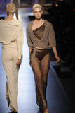 th_26984_md-marieclaire.co.uk-ss09-rtw-paris-w-gaultier-002-iecmxzpf_122_27lo.jpg