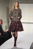 th_00497_Oscar_de_la_Renta_Fall-WInter_2008_2009_Runway_Pictures_5362_jpg_122_374lo.jpg