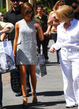 th_95088_celeb-city.org_Victoria_Beckham_shopping_at_the_groove_15_122_446lo.jpg