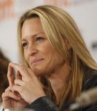th_45643_Celebutopia-Robin_Wright_Penn-The_Private_Lives_Of_Pippa_Lee_press_conference_at_the_Toronto_International_Film_Festival-08_122_460lo.jpg