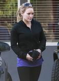 th_53275_Hilary_Duff_2_123_806lo.jpg