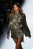http://img222.imagevenue.com/loc655/th_42476_Gisele_Buendchen_On_the_Runway_at_Givenchy_Spring_Summer_Fashion_Show_during_Fashion_Week_in_Paris_October_2_2011_11_122_655lo.jpg